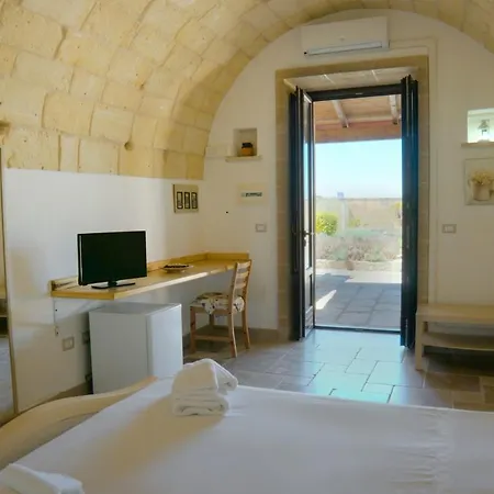 Masseria Asteri Pensión Cannole
